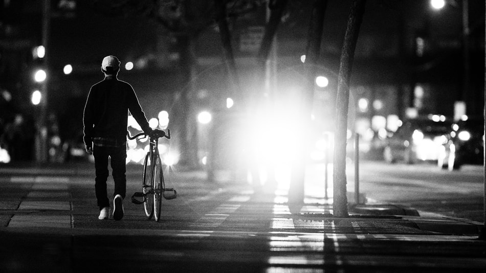 Photographie de rue de nuit