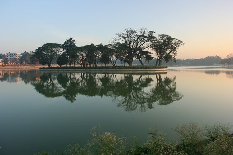 Reflection and Mirror Photography