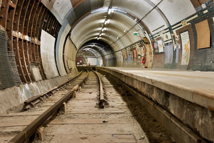 Aldwych Station Disused Platform - Copyright Peter Dazeley - credit photographer Peter Dazeley