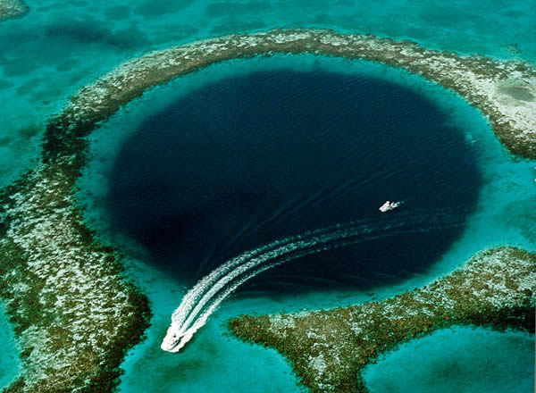 The Great Blue Hole - Belize