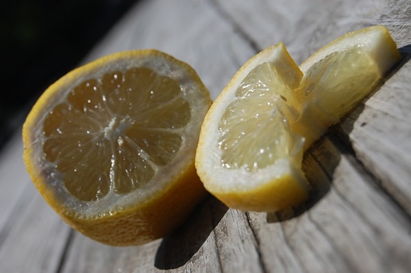 Direct Sunlight - Lemons