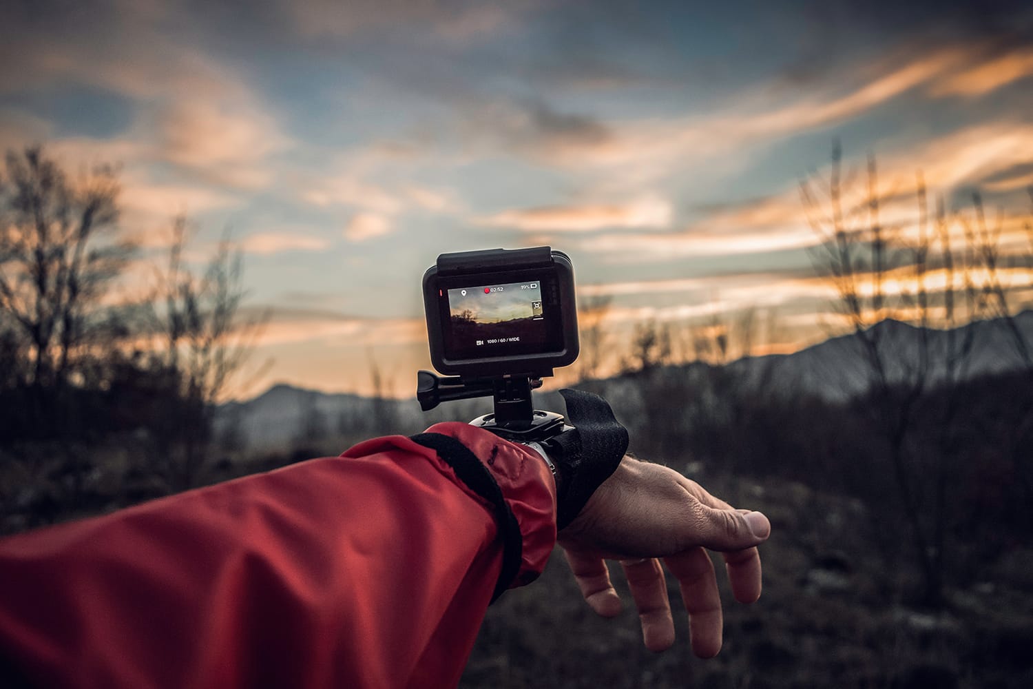 What to Look for When Buying an Action Camera and How to Use It