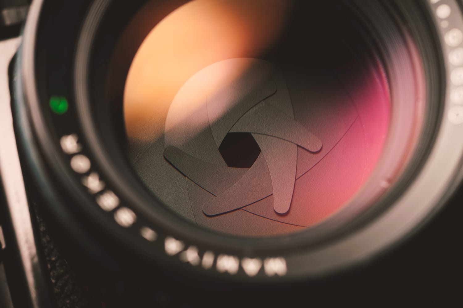 The Ultimate Guide to Aperture for Enthusiast Photographers