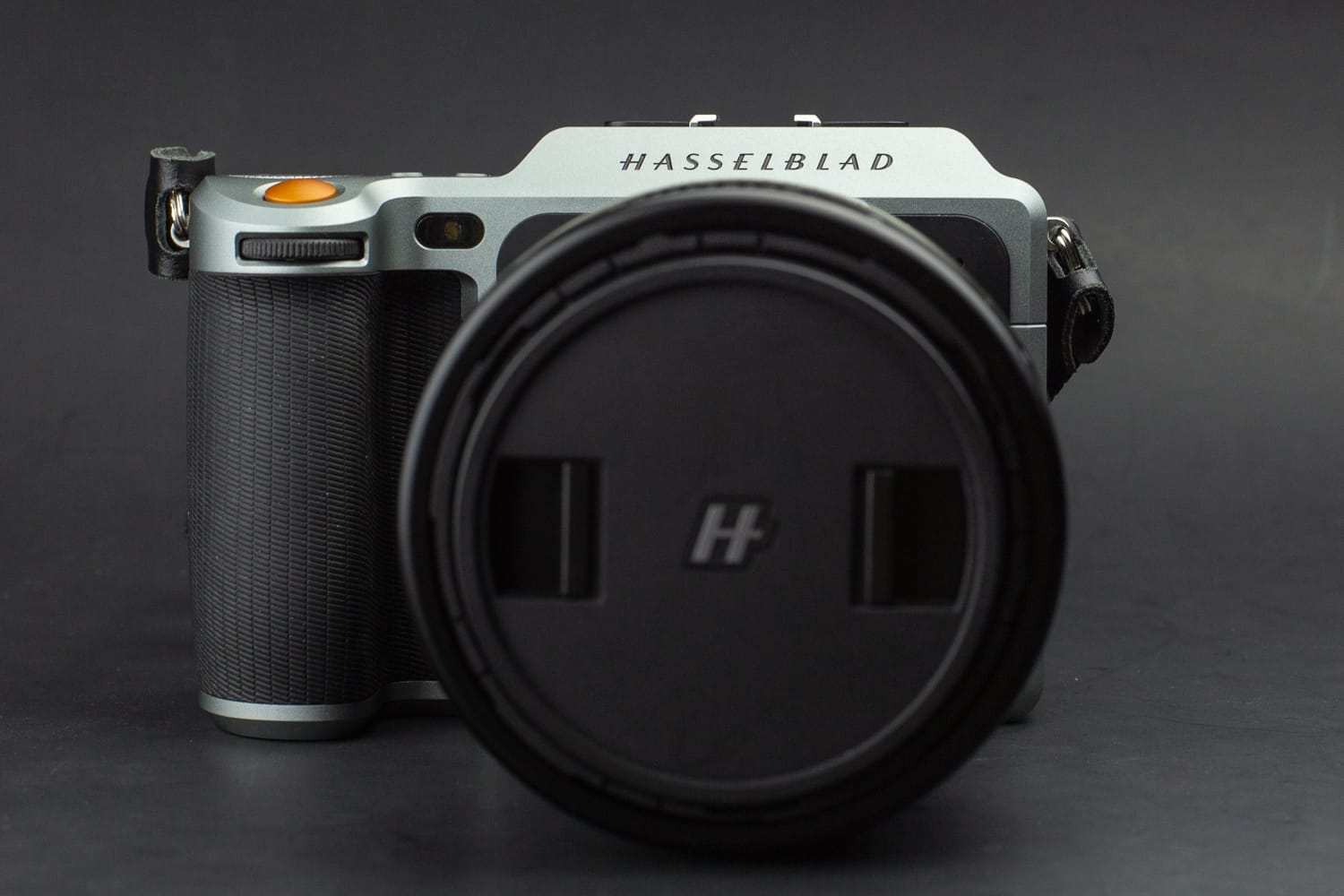 Hands-On Review of the Hasselblad X1D-50c Medium Format Mirrorless Camera