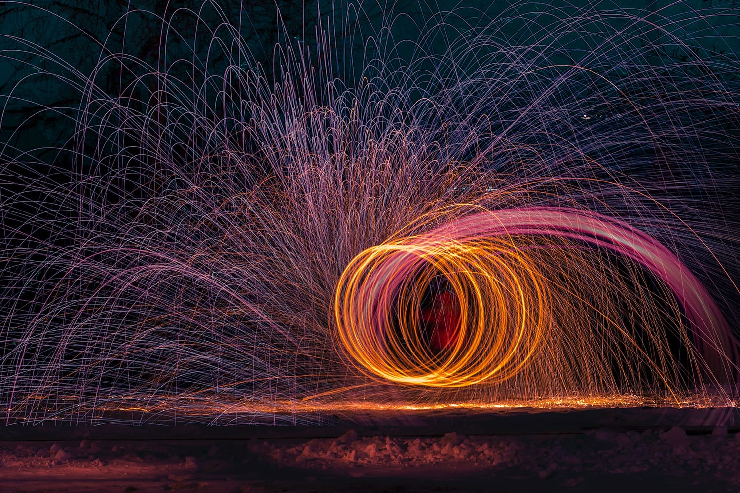 How to Paint with Light to Create Gorgeous Photographs? 