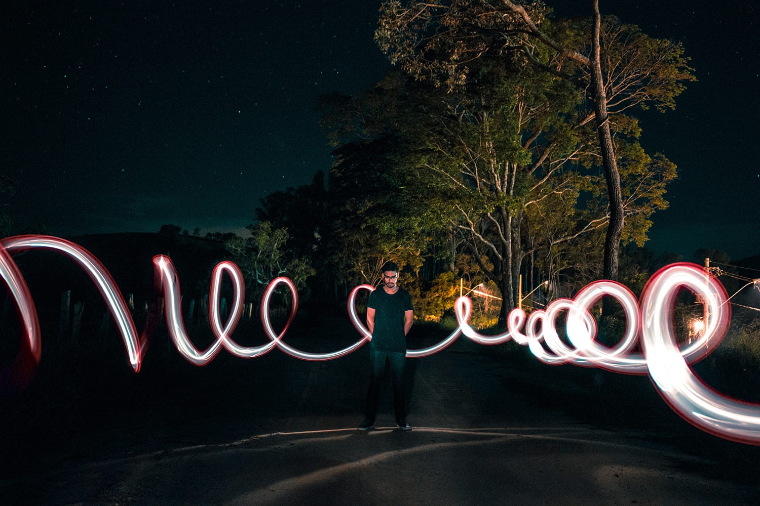 How to Paint with Light to Create Gorgeous Photographs? 