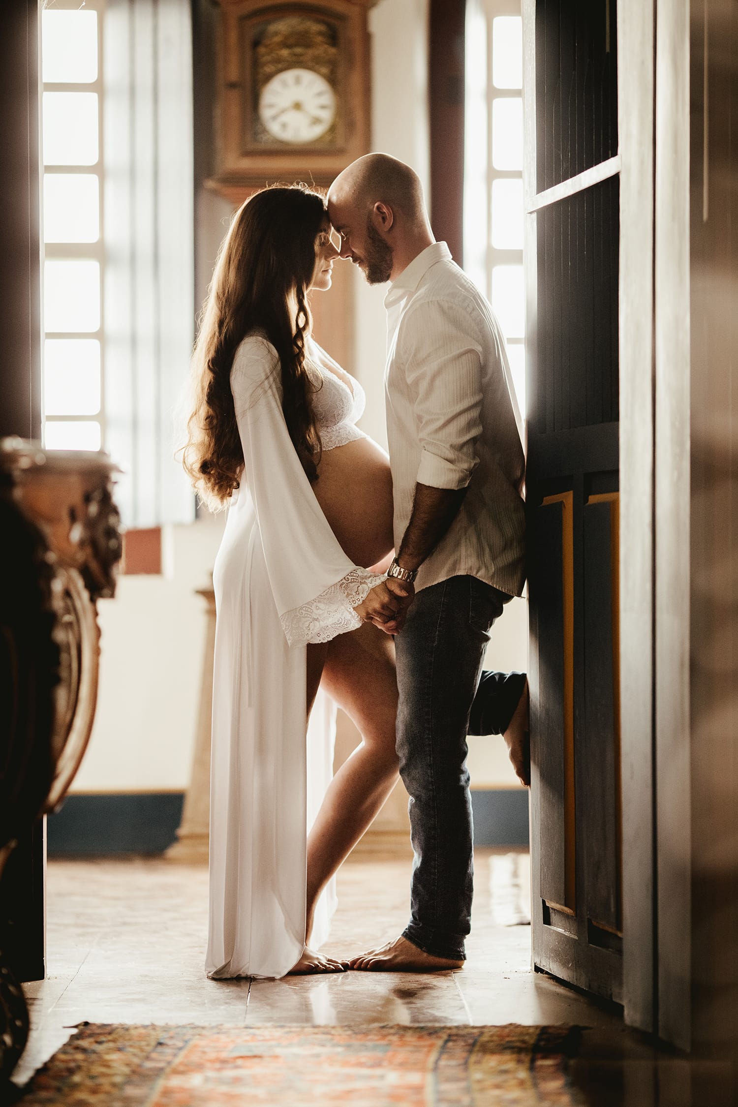 How to Ensure Your Maternity Photography Session Is a Success