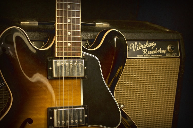 Gibson 335 and Fender Vibrolux