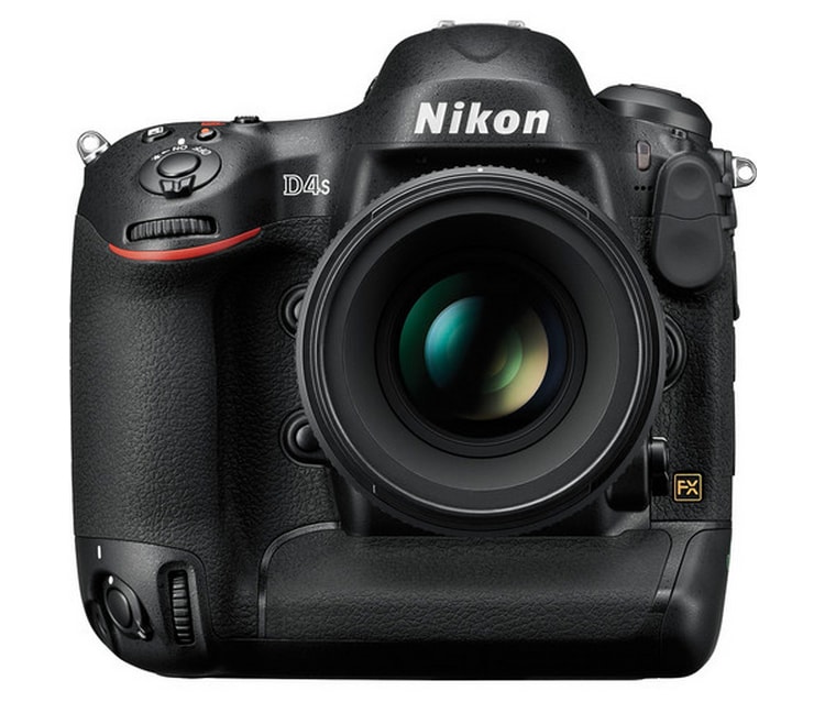 Nikon D4S Front