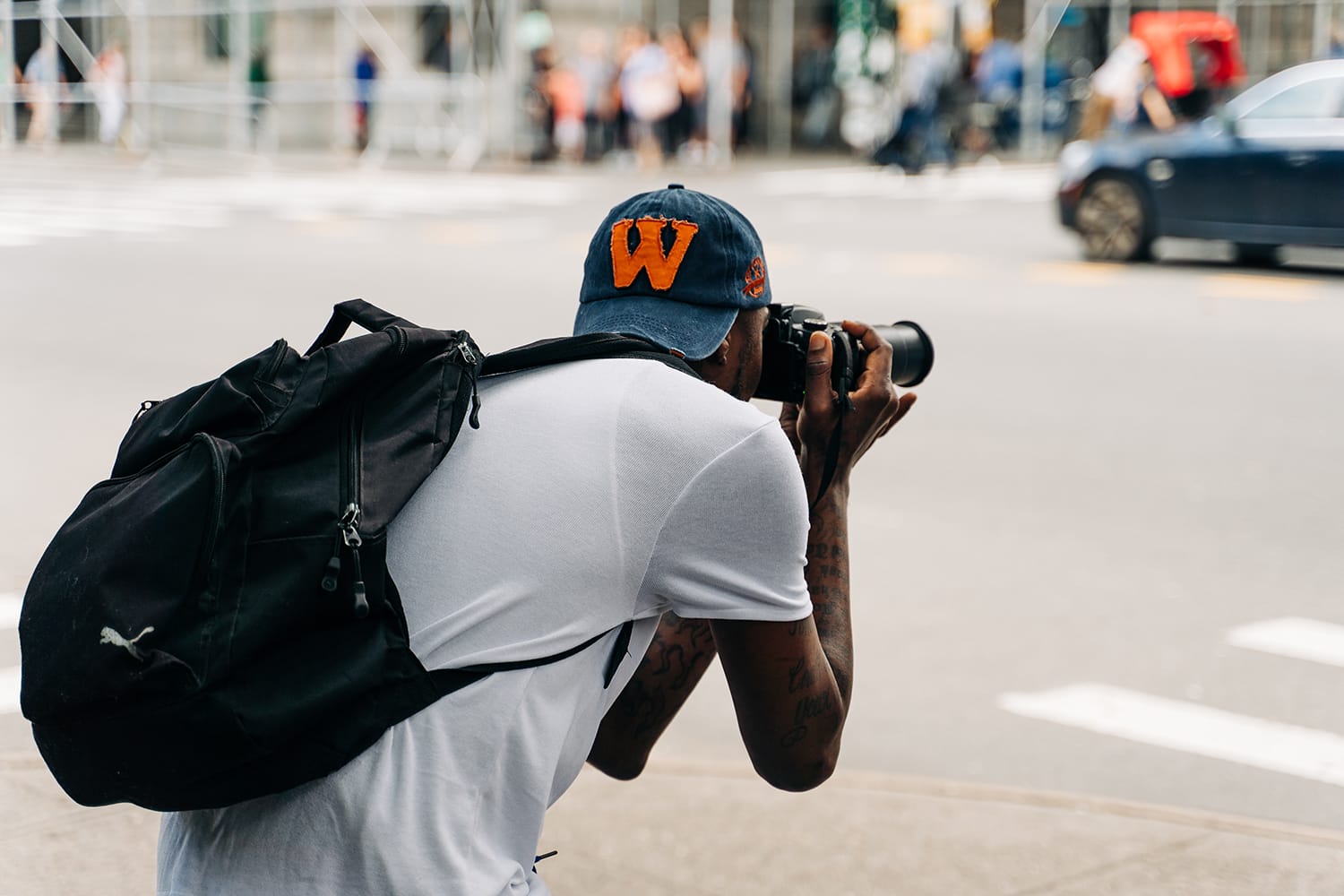 Street Photography: 18 Awesome Tips For Shooting Great Images in the City