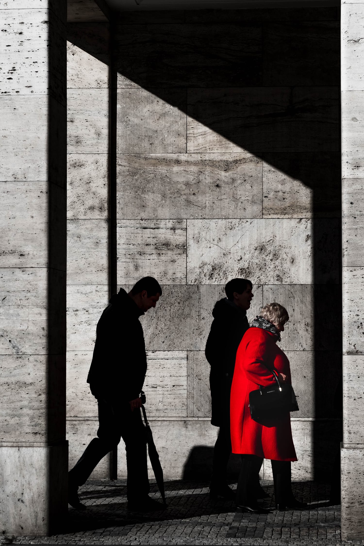 Street Photography: 18 Awesome Tips For Shooting Great Images in the City