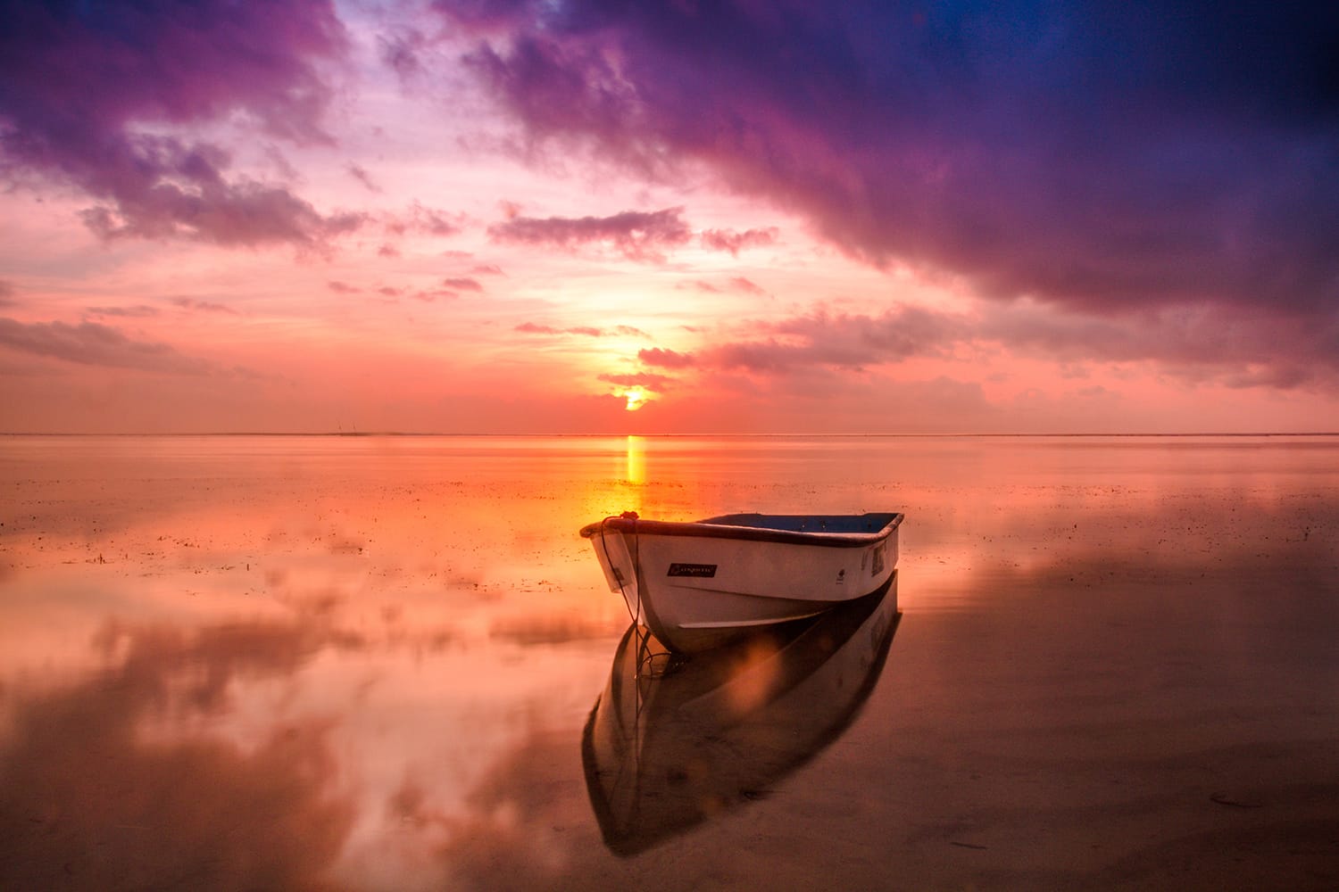 7 Super Useful Tips For Shooting Breathtaking Sunset Photographs You'll Be Proud Of